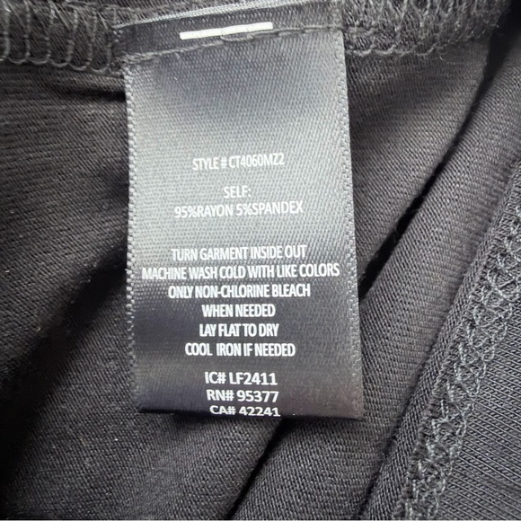 NWT Sanctuary Women’s Black Asymmetrical Long Sleeve Top - size medium - Picture 6 of 9